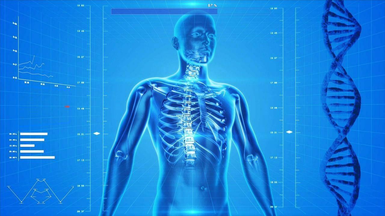К каким врачам обратиться с болью в спине или пояснице?