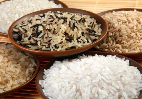 Белый рис поможет вывести соль из организма.